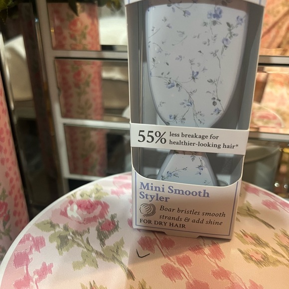 Goody Wet Brush X LoveShackFancy Mini Smooth Styler - English Ivy main image 5